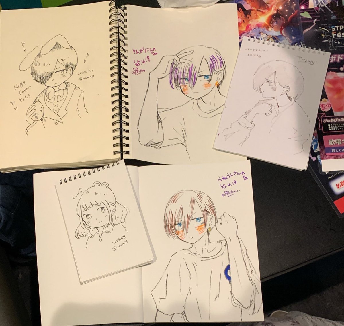 聖地ランチ後カラオケboxでスケブ交換会🖌️
震える手を抑えながら描いてる間うみうしさんとマロアさん(は、なんと描きながら!)美声を聴かせてくれました😍とんがりさんも描き終えて歌ってくれた🎤みんなうま過ぎ✨続く→ 