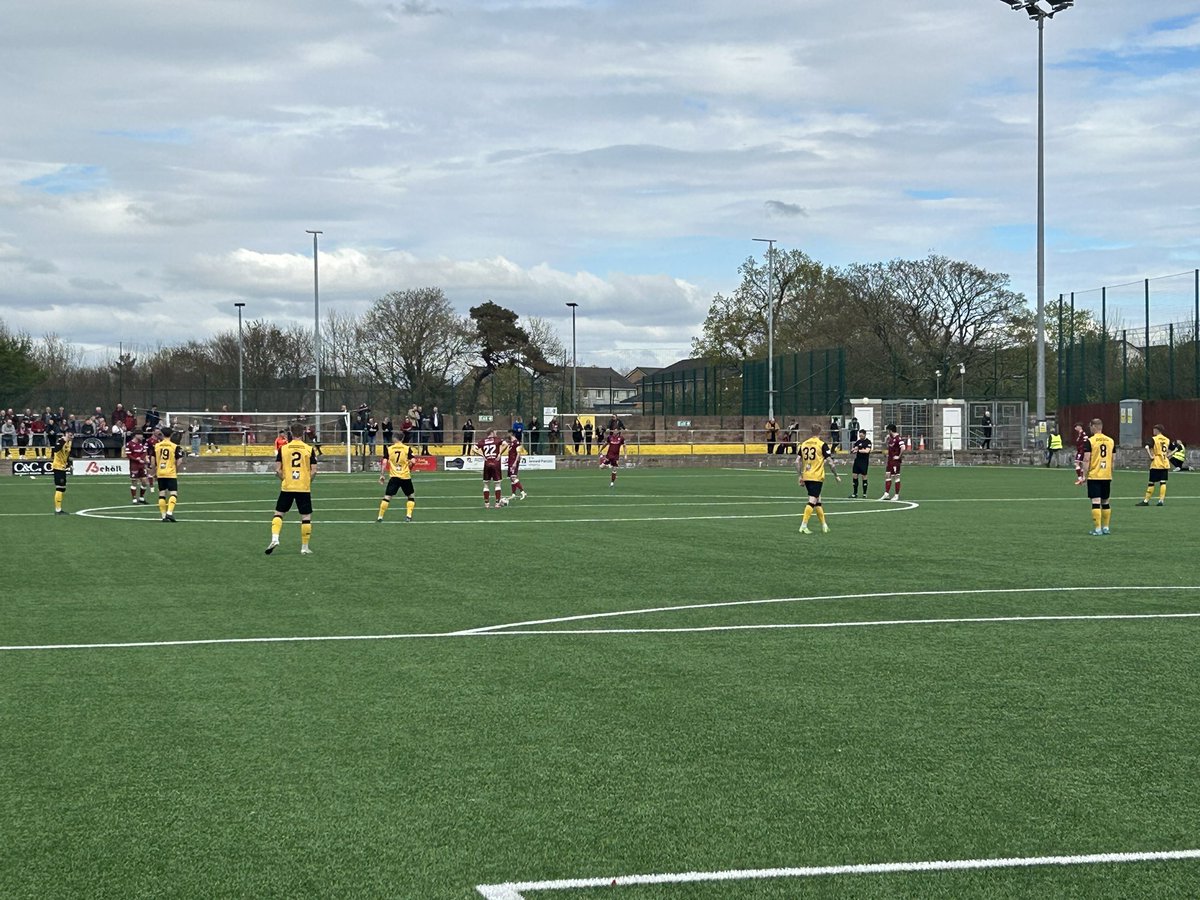 RPCowling's tweet photo. Full Time:
@AnnanAthleticFC 5-1 @ArbroathFC 

Despite being crowned champions last week, Arbroath were on the wrong end of the scoreline today. A dominant 2nd half performance saw Annan score 3 goals for a convincing win.

#groundhopping https://t.co/Gm07JPFCNS