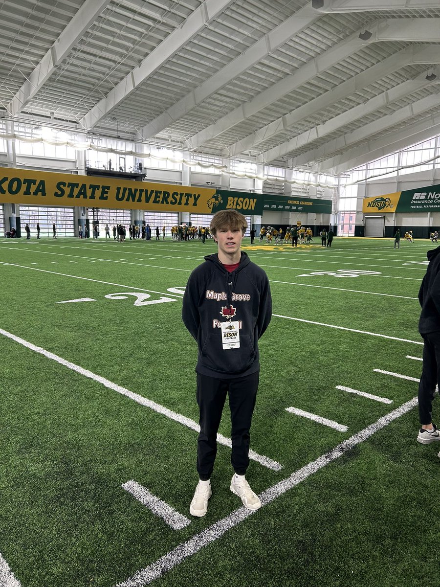 Gavin_Elmquist7's tweet image. Had an amazing time @NDSUfootball . Thank you to @CoachGrantOlson for the invite!! Had a blast watching practice and learning more about the program from @CoachDKlieman . I look forward to being back in Fargo soon!
@spurrlyman @Crimsonfootball @CoachWillJ1