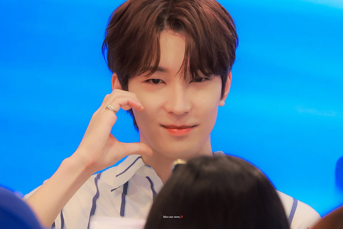 설아 🧣 tweet media