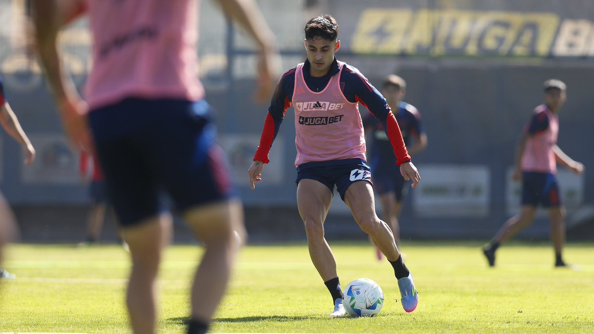 udechile's tweet photo. Nosotros? Con la mente puesta en el próximo desafío por CONMEBOL Libertadores 🏆

🔜 🆚 Carabobo 🇻🇪 https://t.co/GFpVWIbQkp