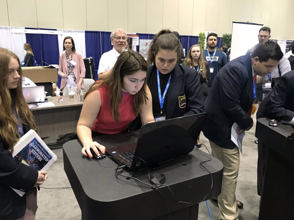 NHDECA's tweet image. Good luck to our #NHDECA Virtual Business Challenge competitors at #DECAICDC this month!