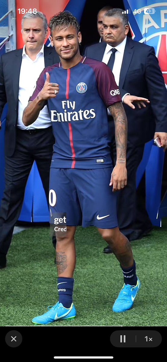 neoikkfn's tweet photo. Les crampons de désiré doué 🥲🥹
#psg #Neymar https://t.co/SjzAr9hpVe