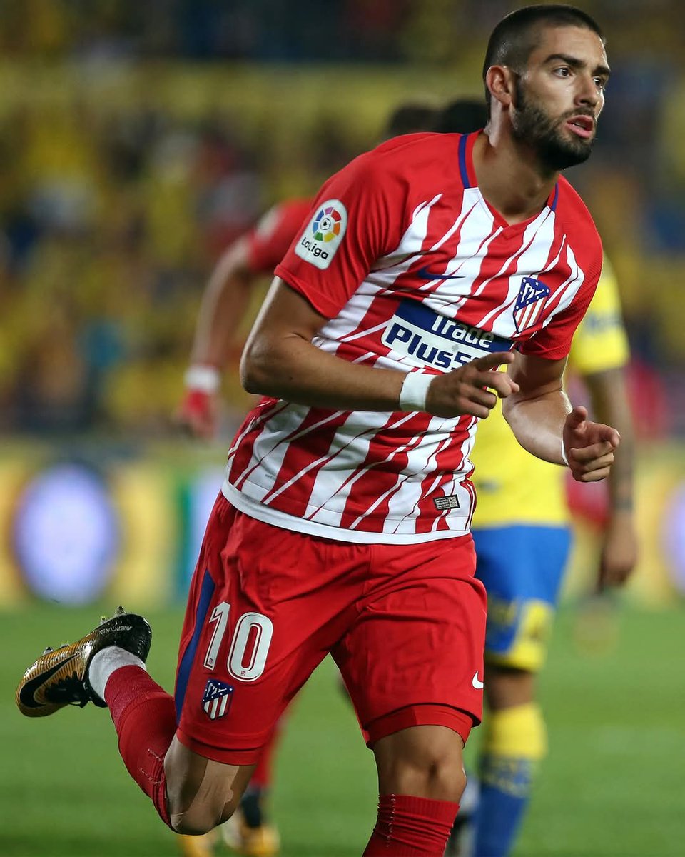 EmilioJuarez96's tweet photo. Recuerdos...un tal Yannick Carrasco. 🇧🇪 https://t.co/CAds2vysb0