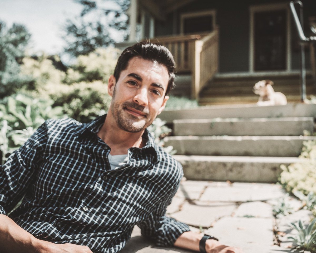 Now I understand why old people sit outside just to sit.