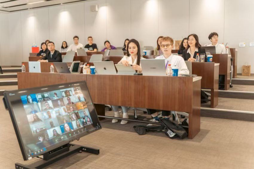 Tsinghua_Uni's tweet photo. Kicking off the 2025 #ChinaLAC Youth Camp on Global Challenges on our campus! #NextGen from China & Latin America unite to fight #poverty through innovation & cross-cultural dialogue. Keynotes, case sharing & the 5W1H+ toolkit empower youth to drive sustainable change. https://t.co/mqQxM0LHSL