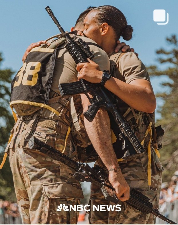 KGKraetzerMedia's tweet image. Congratulations to @ArmyWP_WBB player @westpointgrad 1Lt Gabrielle White,  first woman soldier ever to complete #RangerChallenge competition, Gabby&apos;s 2 person team finished 14th.
Photo @NBCNews instagram.com/p/DImdkoPOiio/…
#CollegeFootball 
#USArmy
#AUSAGlobal
@AUSAorg
#CaMMVetsMedia