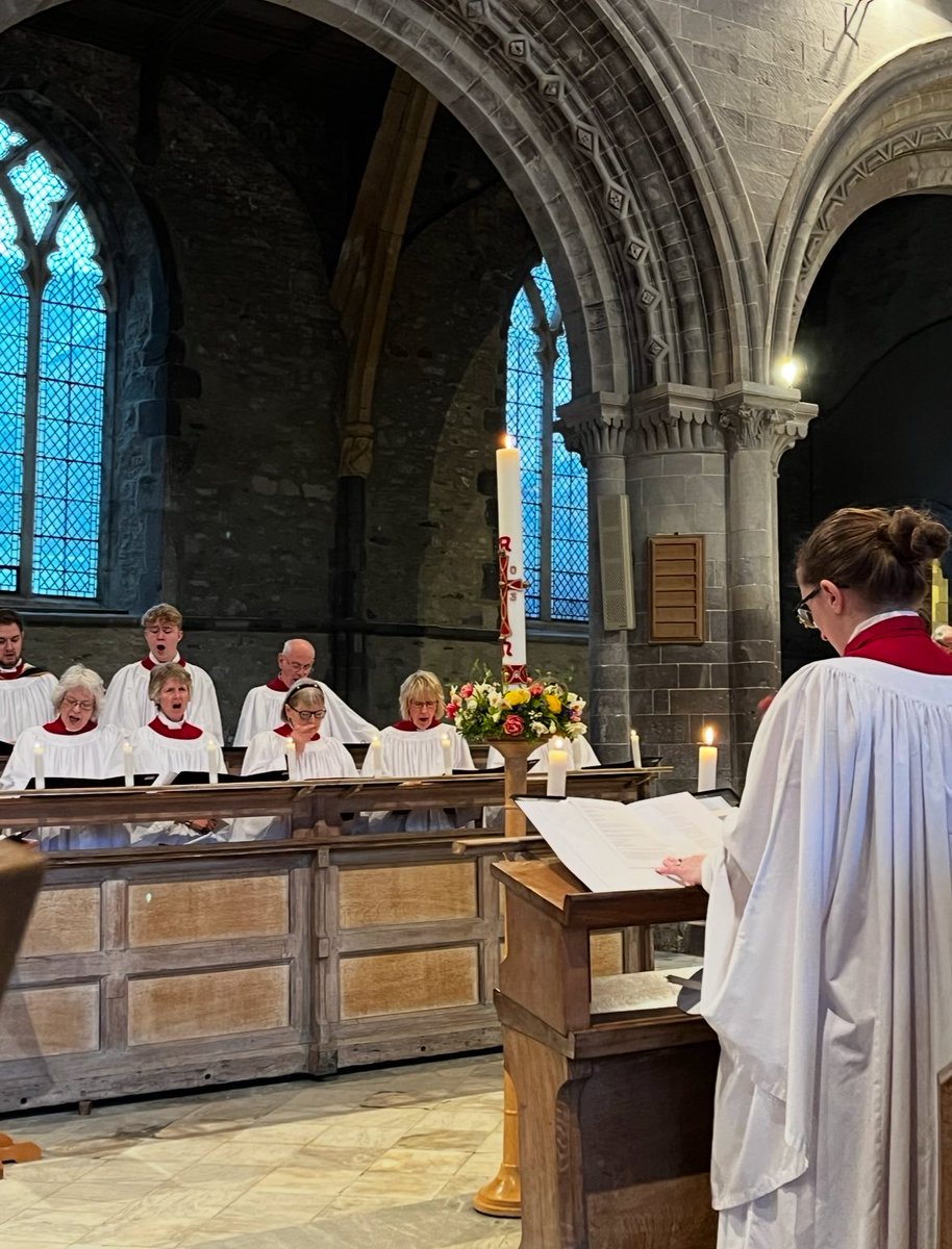 Join us tomorrow morning for our sunrise Choral Vigil and First Communion of #Easter at 6am. 
Ymunwch â ni bore yfory am ein Gwyl Gorawl codiad haul a Chymun Cyntaf y #Pasg am 6 y bore. #Exsultet