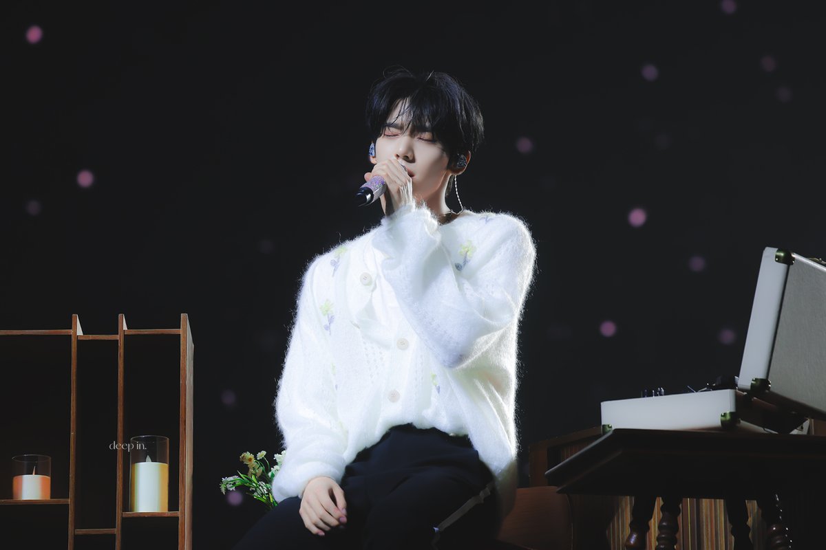 何十回の夜を過ごしたって得られぬような 愛してるを並べてみて。

#한유진 #HANYUJIN #ハンユジン #韓維辰 
#제로베이스원 #ZEROBASEONE #ZB1