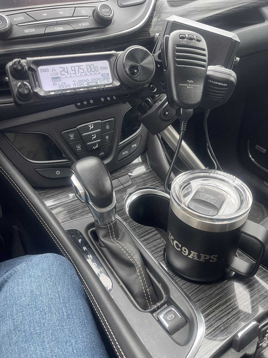 KC9APS's tweet photo. Trying to get the last three states hunting POTA and enjoying the new Lido mount that arrived yesterday. #pota #parksontheair #hamradio https://t.co/mwa5BEzhfk