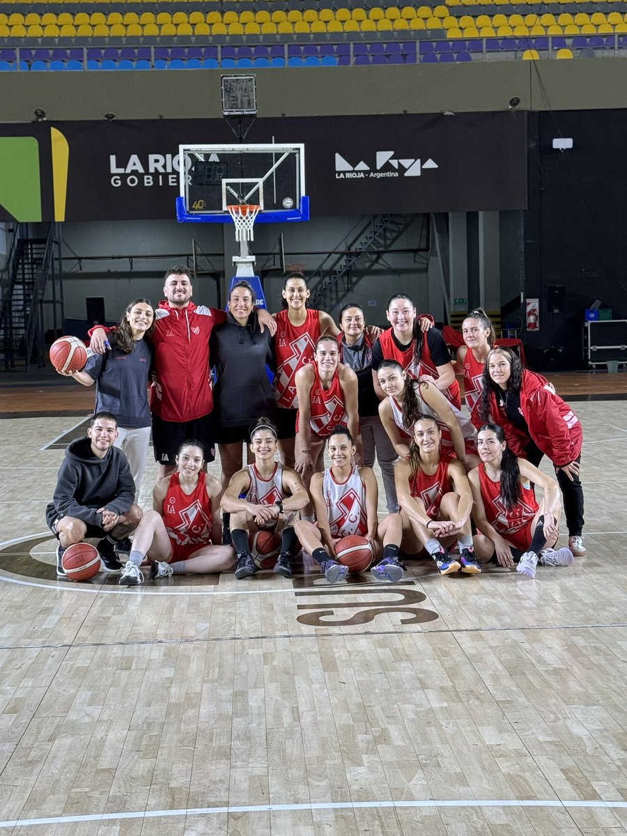 InstitutoACC's tweet photo. 𝐉𝐮𝐧𝐭𝐚𝐬 🫂🇦🇹⛹🏻‍♀️

¡Vamos hoy, con todo! https://t.co/2KY6TWsLL1