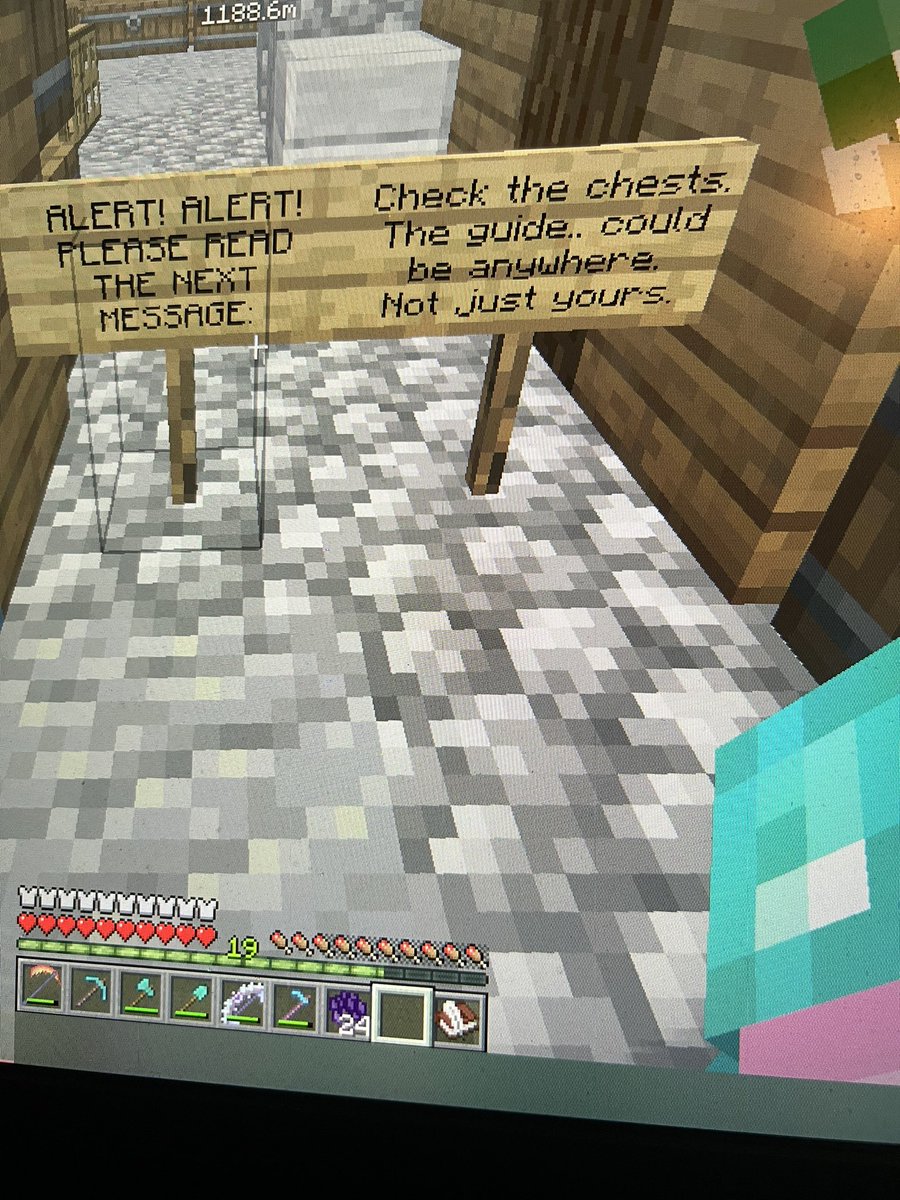 huh! Wonder why this is in my mc world!! I Wonder if peashooter didn’t this… maybe chomper???? 😭

whatever though! It’s silly to me! ☺️