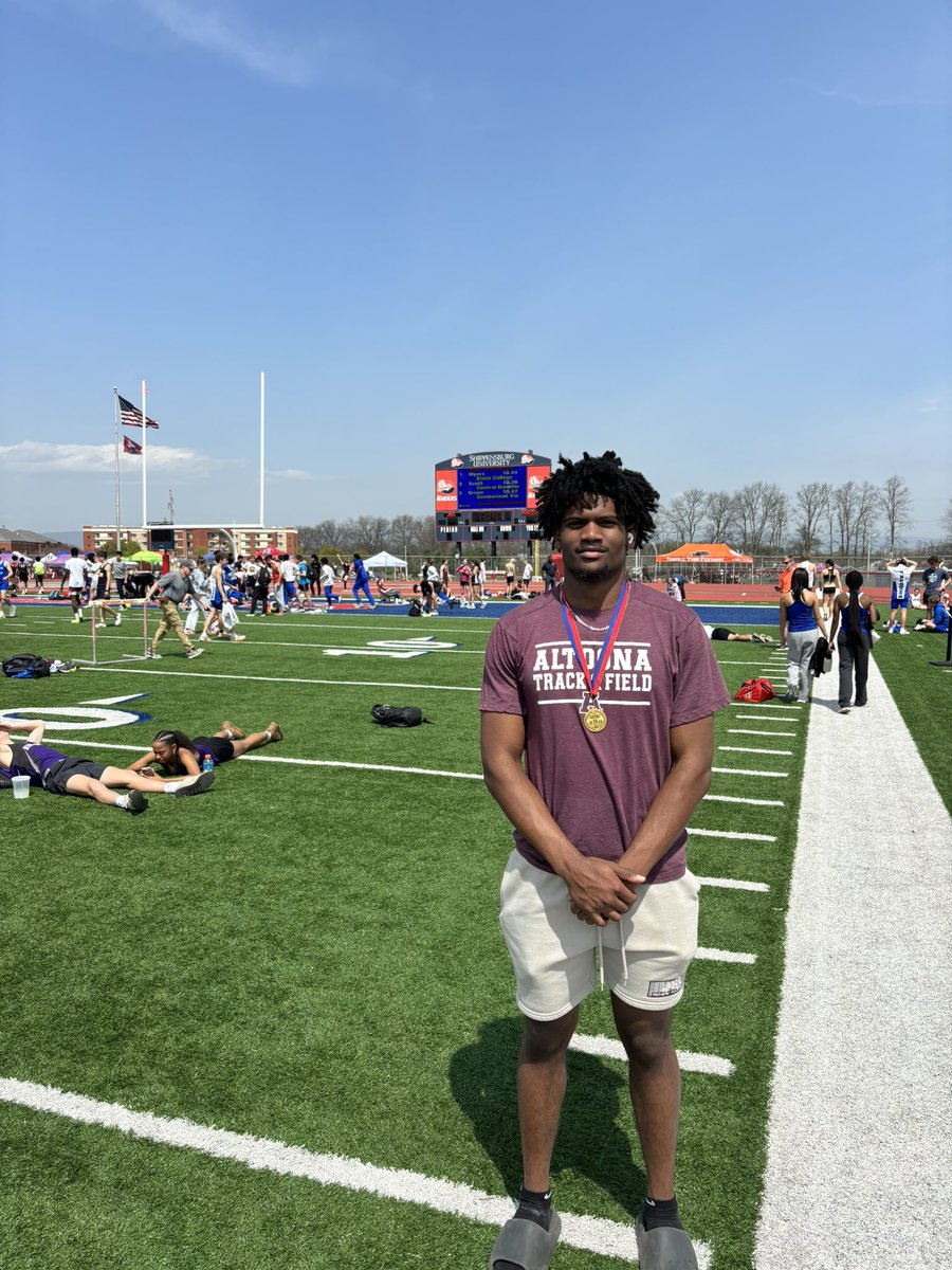altoonatrack's tweet photo. Xavier with a big PR and a first place finish in the triple jump with a jump of 47-0.5!🥇 https://t.co/AeICcCwMMn
