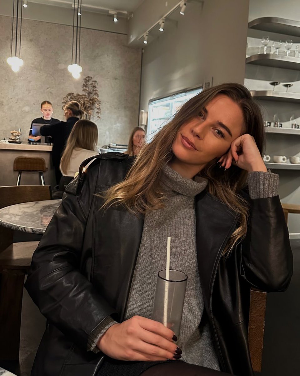 I'm a MAGA girl who supports Trump. 💯🇺🇸

If you're not a Trump supporter, skip this post. 💬

If you're a Trump supporter, drop something ! ⬇️

And I will block all bots🚫