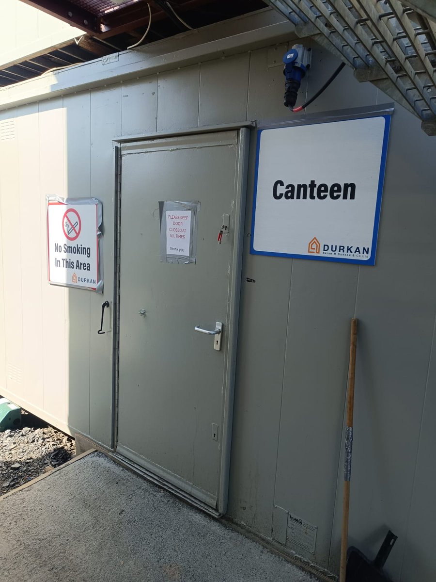 IeVending's tweet image. Another milestone for Vending-Machines.ie!
We’ve just installed two of our custom vending machines at the busy construction site of Durkan Construction in Dublin — helping to keep their hard-working team fueled and refreshed on the go.

#ConstructionLife #SiteSolutions