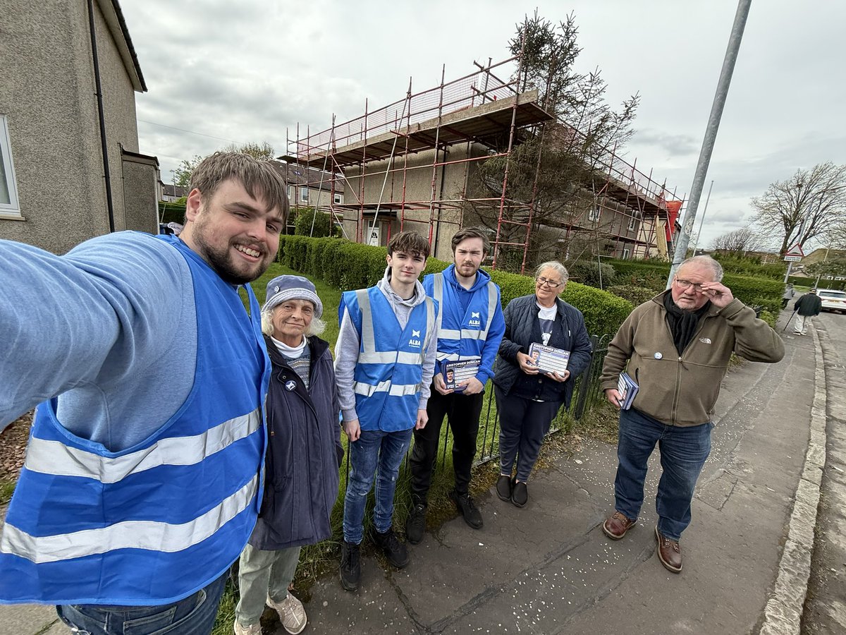 JR4Indy's tweet photo. A great campaign day for @KDuncan_ALBA out in Whitegraigs today with @slavin_robert.

Looking forward to the West Dumbarton social tonight at the abbotsford hotel at 7pm with @TasminaSheikh @JNHanvey @citizentommy https://t.co/cgF6Eztl3F