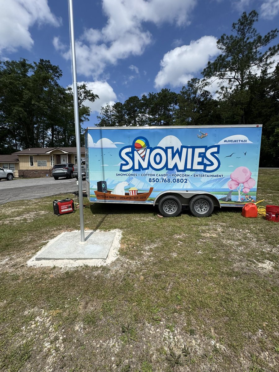 Coldsteel_Guns's tweet photo. Snowies is here yall come get your snow cones to cool off https://t.co/GBlthAqERv