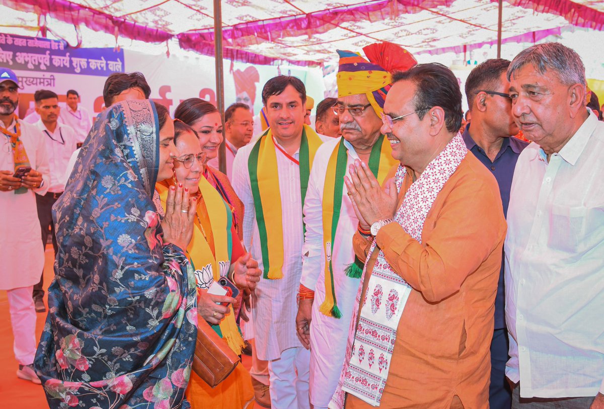 BJP4Rajasthan's tweet photo. मुख्यमंत्री श्री @BhajanlalBjp ने शेखावाटी प्रवास के दौरान आज सीकर स्थित गोकुलपुरा के सम्मानित जनों से संवाद किया व उन्हें क्षेत्र के सर्वांगीण विकास हेतु भाजपा सरकार द्वारा किए गए प्रमुख कार्यों की जानकारी दी। https://t.co/GA0jHfVaRT