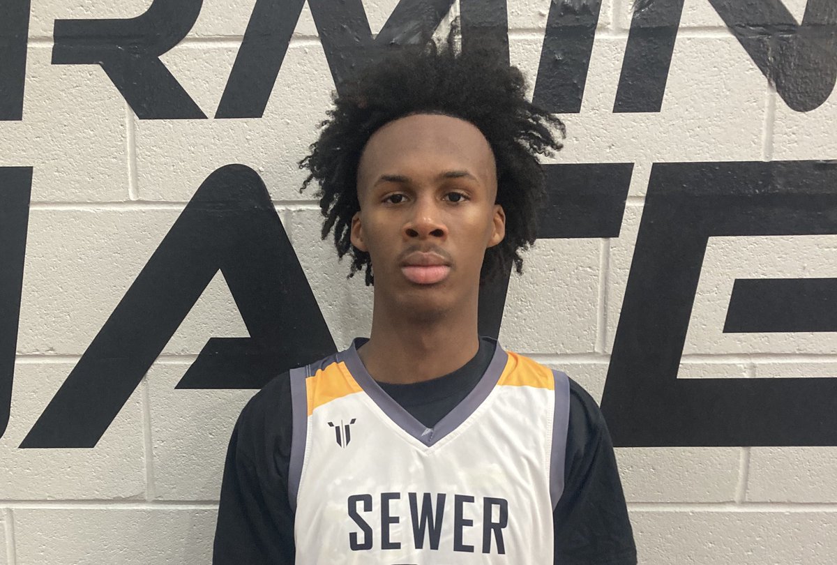Shun Williams (@ontheradarhoops) on Twitter photo OTR Summer Jam
Another solid performance from JJ Winston this morning.
He was jumping out the gym, blocking shots. Scored 16 in the win for Sewer South.
๐ <a href="/JeremyWinstonj0/">Jeremy (jj) Winston jr</a> OTR Summer Jam
Another solid performance from JJ Winston this morning.
He was jumping out the gym, blocking shots. Scored 16 in the win for Sewer South.
๐ <a href="/JeremyWinstonj0/">Jeremy (jj) Winston jr</a>