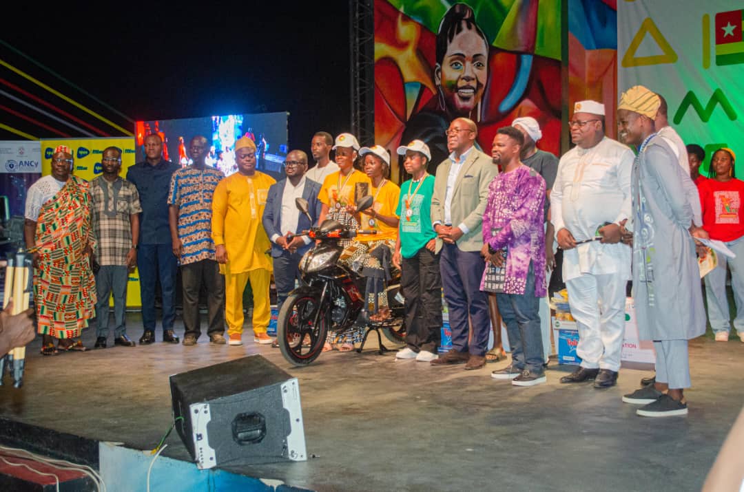 👏 Exceptionnelle finale du championnat national de slam patriotique 2025 🇹🇬🇹🇬 !! 

👍 Très beaux candidats et encore plus beaux vainqueurs !! Une compétition dominée par les dames !! BRAVO à l'équipe d'organisation pour tout notamment la promotion des valeurs patriotiques !!!