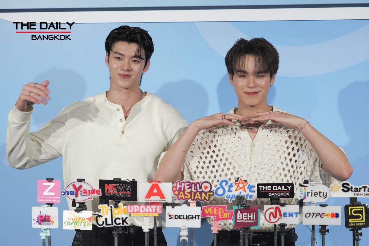 thedailybkk's tweet photo. สองหนุ่ม #มีนปิง ช่วงให้สัมภาษณ์สื่อในงาน It’S SKIN “Beauty for all with Meen-Ping”
#ITSSKINxEVEANDBOY #ITSSKINxMeenPing
#MeenPing
#meennicha8 #Pingkrittanun
#ITSSKIN #ITSSKINThailand #BeautyForAll #Power10Effectors #eveandboy #ebitsskin https://t.co/3dHY2JsirM