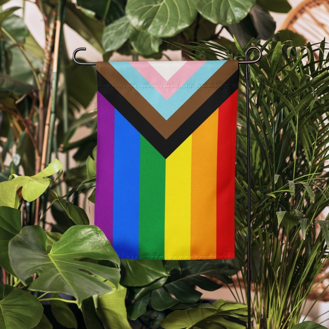 🌈 Spring New Arrival Alert! 🌈

Let your pride bloom bright this season with our Progress Pride Garden Flag! 🏳️‍🌈✨
Bold, beautiful, and built to last — this flag is the perfect way to show your support for the LGBTQ+ community right at home.

🏡 Weather-… instagr.am/p/DIooeU9pFzJ/