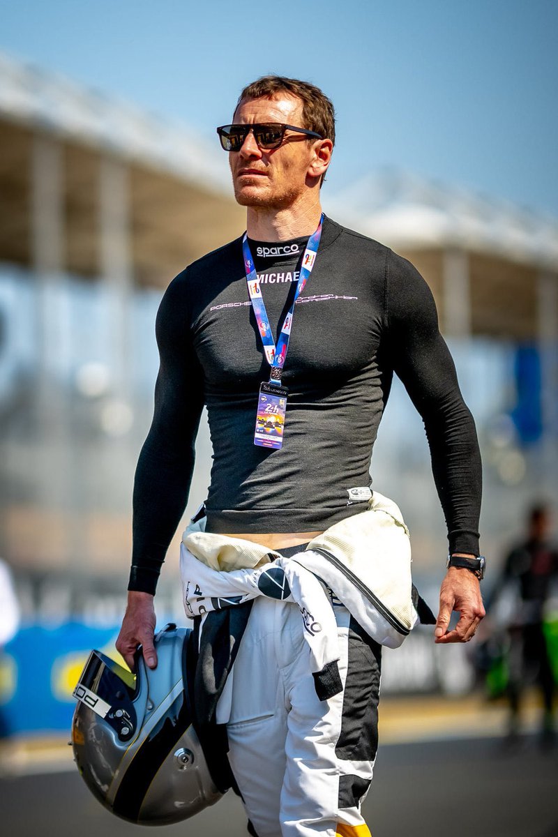 fassbendertime's tweet photo. thinking bout Michael Fassbender in his racing driver era🥵

#magneto #fassy #blackbag #theagency https://t.co/KOk3YPqxbZ