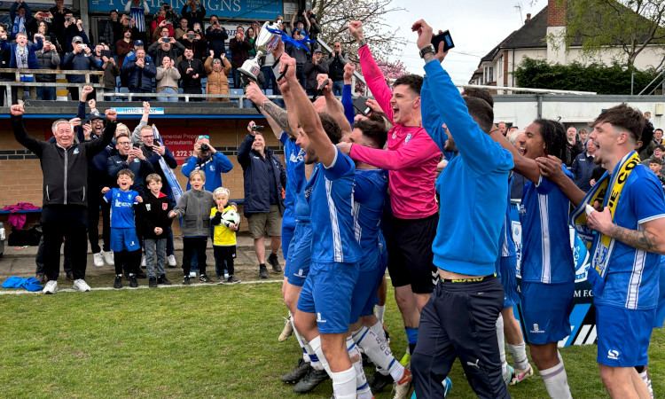 🏆 PROMOTED 🏆

Hallam celebrate promotion to Step 4 after their shoot-out win in today's NCEL Premier Division Play-Off Final.

Massive congratulations to the Countrymen but it'll feel odd next season as they've been part of the NCEL since it was formed in 1982.

Results ⤵️