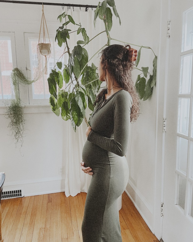 123presets's tweet photo. 🌸✨ Spring 2025 editing = soft, glowy, and effortlessly dreamy
Think pastel tones, natural light, and that clean cool girl aesthetic

💗 Our new Sage &amp; Pink presets are the vibe this season — giving your photos that airy, feminine feel with just a tap https://t.co/CyQeWBO1Z3