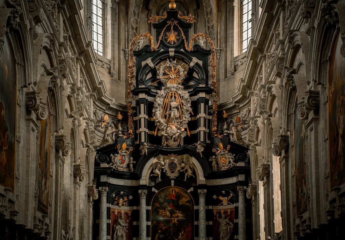 Mesmerising baroque..

Load it in 4K!