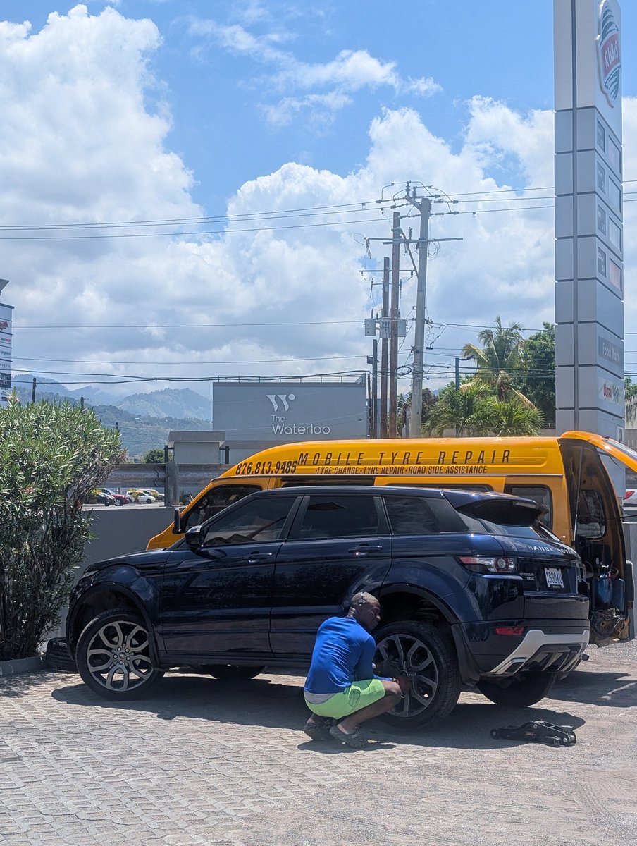 Stewpert's tweet image. Also me a do free advertising for this person I saw while at the gas station, this service can come in clutch so good idea fam