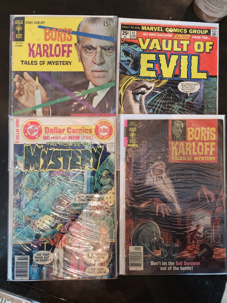 dranj70's tweet photo. Early scores from @wickedcomiccon
#wickedcomicon https://t.co/E27O38bHs5
