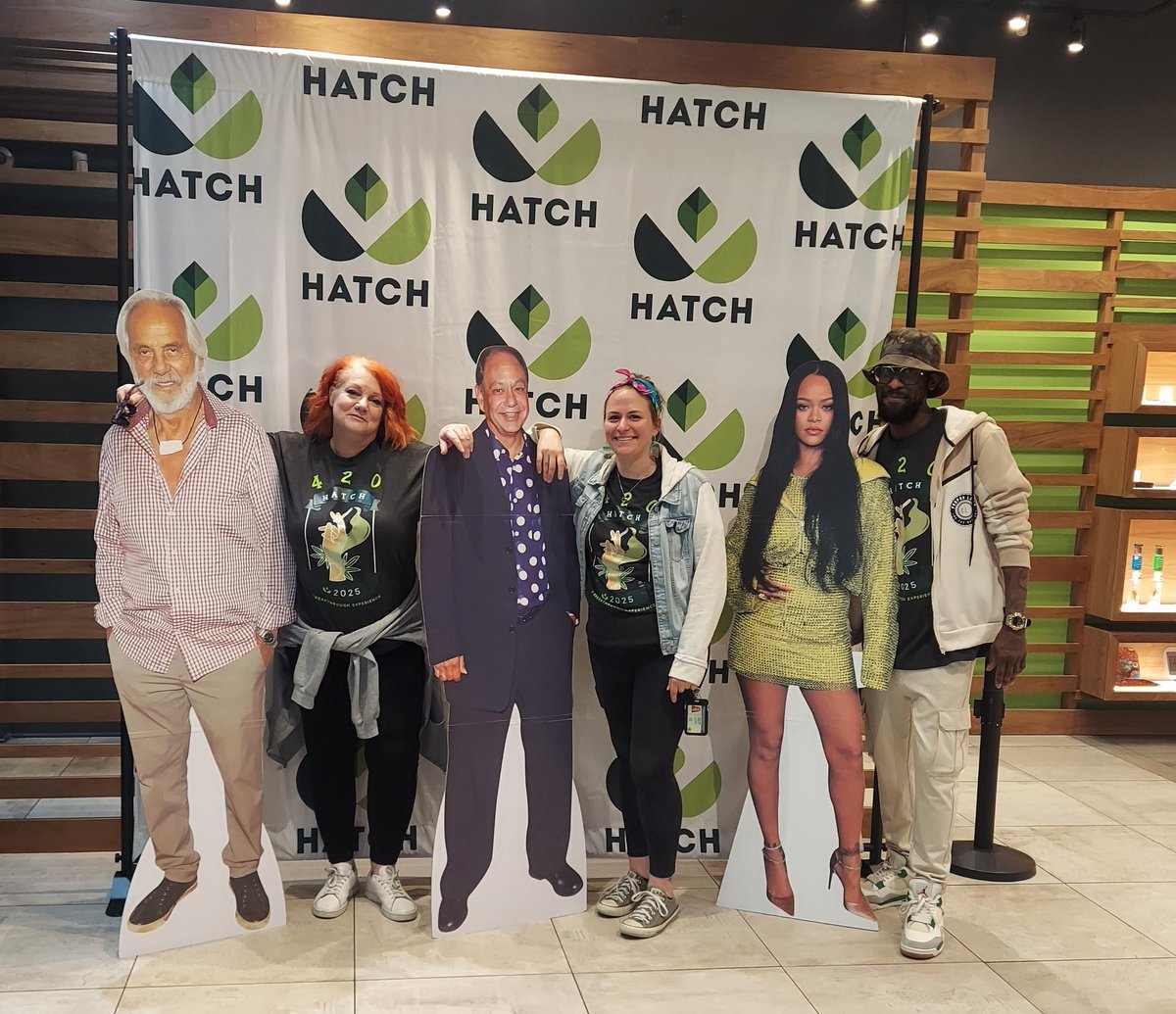 HatchDispensary's tweet photo. 🎬✨ Our Team is having a blast hanging out with some legendary celebrities at Hatch Wheeling and Addison! 😄 From Snoop to Cheech & Chong, they’re all here! Visit us and grab a pic with your favorite cutout and join the fun! 📸BONUS: Snap your pic and tag us on Instagram to get entered in our Photo Contest for points! ✨ 

#GoHatch #Hatchvibes #Illinois #addisonillinois #wheelingillinois