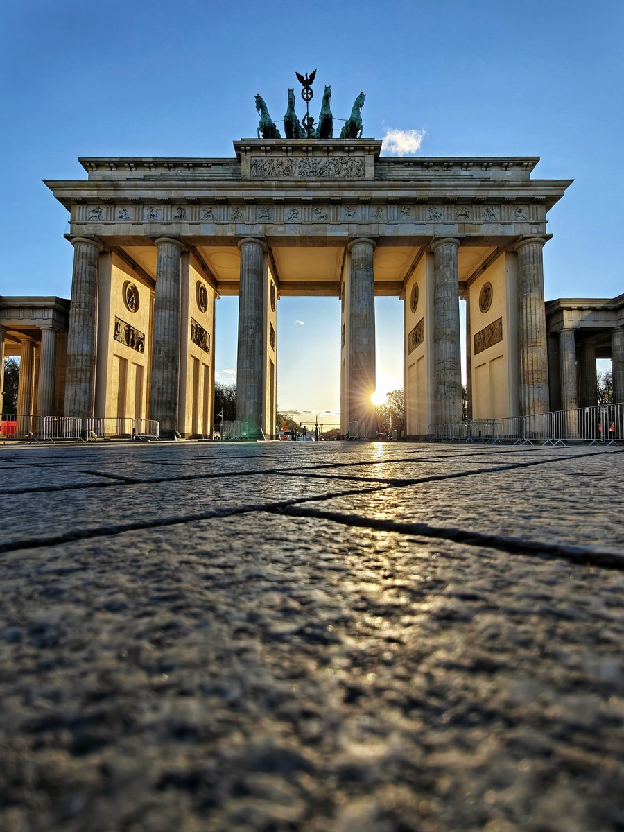 Manraj_Bhamra's tweet photo. The architecture in Berlin 🇩🇪 https://t.co/wwRuTCyK2O
