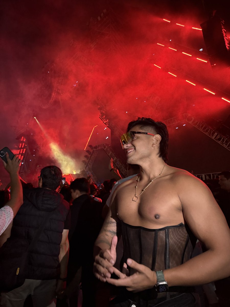 Enzo Huan tweet media