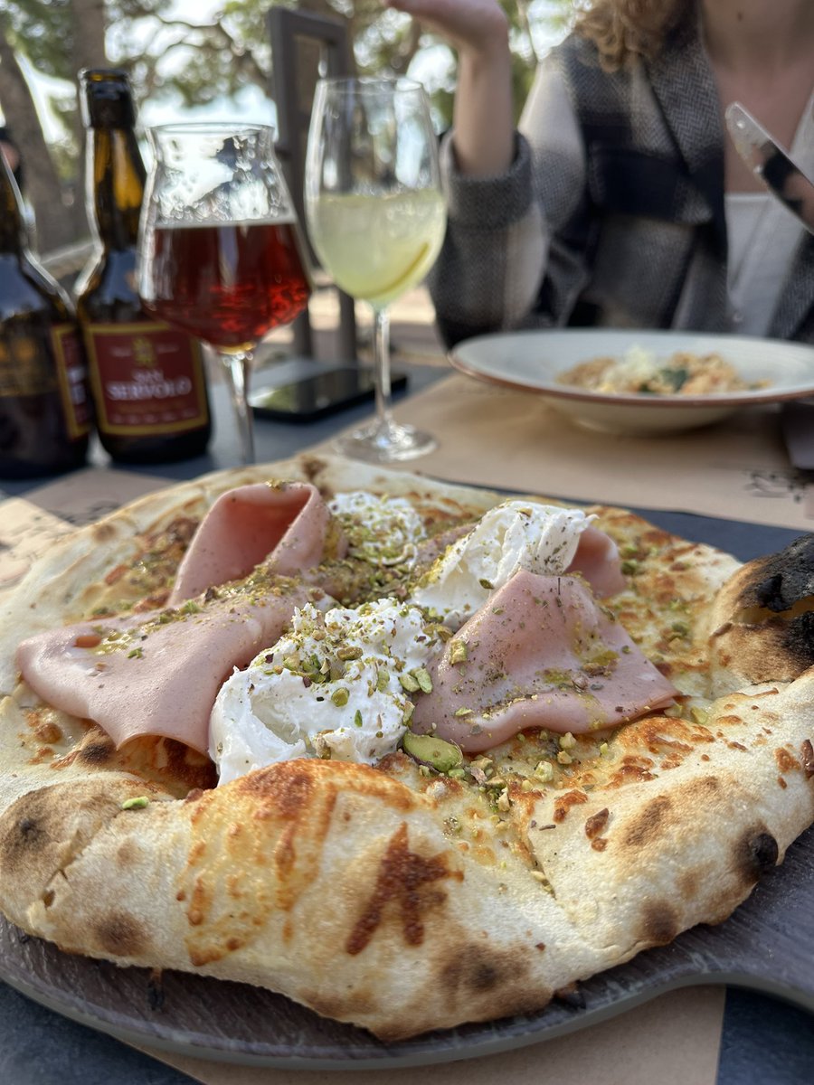 Funkeyy_'s tweet image. Yum