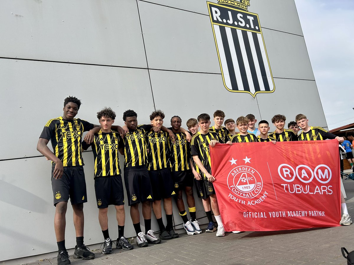 🏆 🇧🇪 Strong finish for the U15’s on day 1 of the CMDB Elite Tournament. A win tomorrow in the last group game will see them through to the quarter finals. Spot the link to our Hampden hero today!