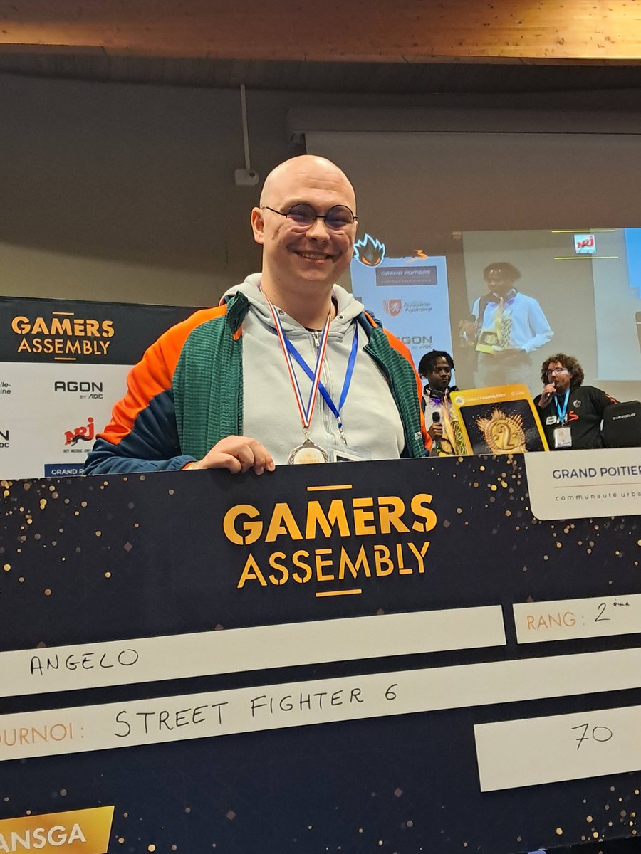 The DW Network tweet media