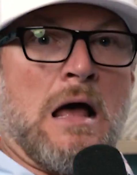 tutstache's tweet photo. @DirtyMoMedia @DaleJr @AmyEarnhardt @TALLADEGA https://t.co/NBc7z90kQ2