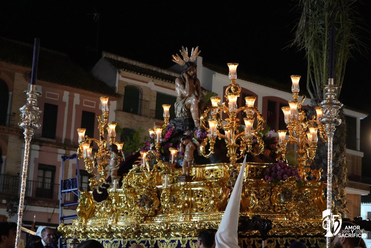 ccttays's tweet photo. ➡️ 24 horas después os traemos nuestro recuerdo del Viernes santo.

Agradecemos a la @humildadcarmona y a todo el pueblo de Carmona por el acogimiento hacia nuestra formación. 

📸𝐎𝐬 𝐝𝐞𝐣𝐚𝐦𝐨𝐬 𝐚𝐥𝐠𝐮𝐧𝐚𝐬 𝐟𝐨𝐭𝐨𝐠𝐫𝐚𝐟í𝐚𝐬 𝐣𝐮𝐧𝐭𝐨 𝐚𝐥 𝐒𝐞𝐧̃𝐨𝐫. https://t.co/t5is5G7ME7