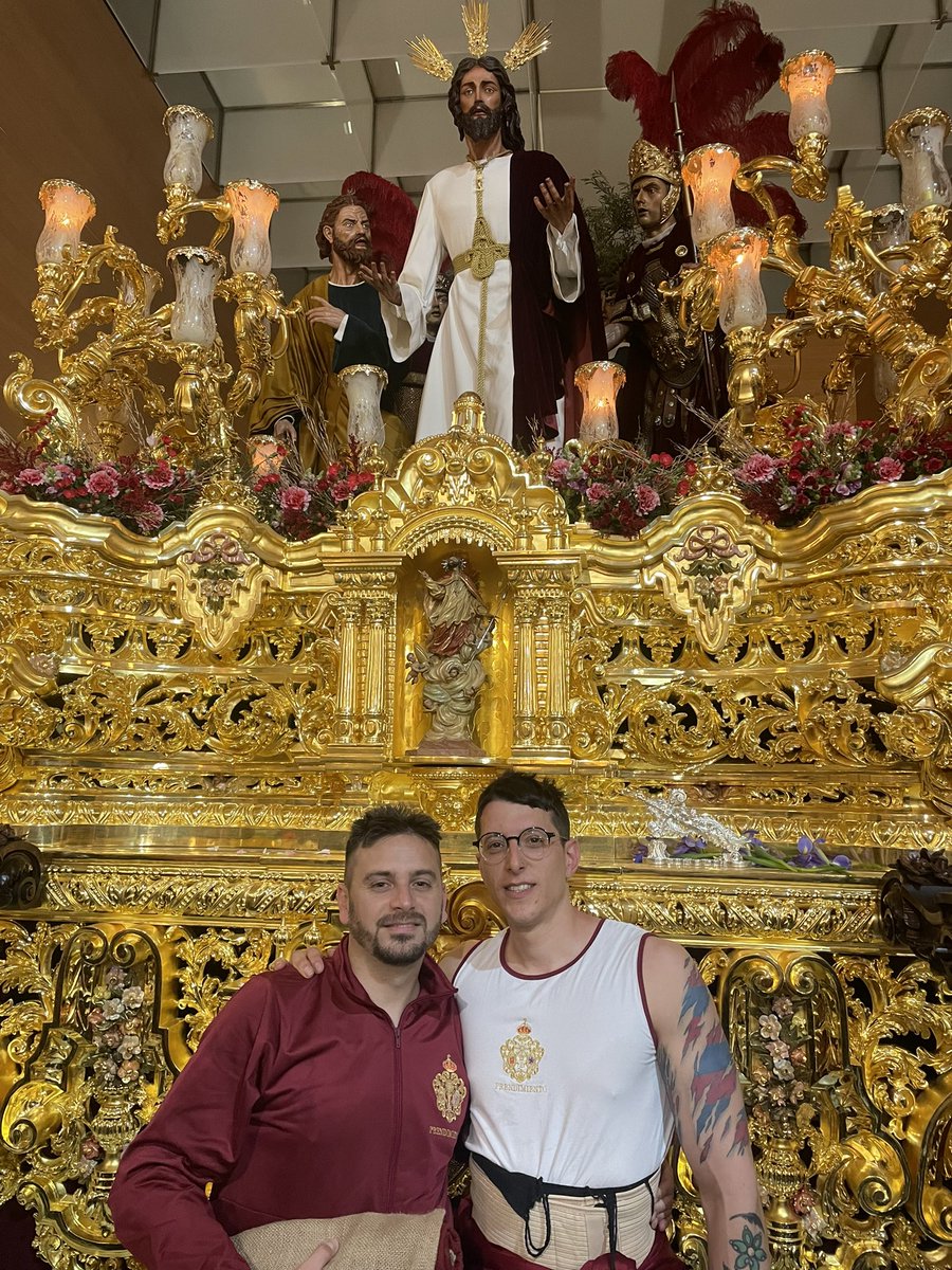 RickyMendez2's tweet photo. Te quiero mucho hermano @liyos1990 💚💛 https://t.co/5p6SUwhG01