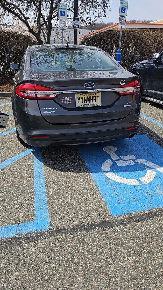 CheriannM's tweet photo. Don’t be this person. They did have a handicap sign but still. You see a van next to you. You see those line? They are so we have room to get onto the ramp. We had to back out to get Mikey in. I wanted to slam his chair into the car but I didn’t. People don’t pay attention. https://t.co/NjF57DhUxq