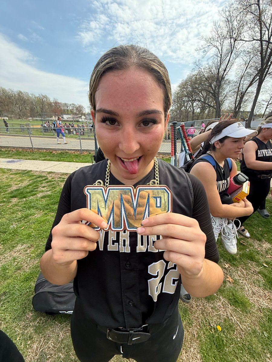 River Dell Softball tweet media