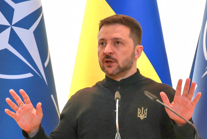 BREAKING: Putin offers truce for Easter, Zelensky dismisses his offer.  

Does Zelensky really want the war to end?