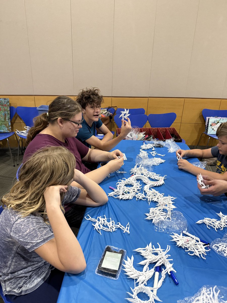 TOaxacaTPF (@toaxacatpf) on Twitter photo Creativity and fun was happening at Spring of Upcycled Elements earlier today! The kids were taught how to turn flosser toothpicks into art! #RemakeDays #SuncoastRemakeDays <a href="/ThePattersonFdn/">The Patterson Foundation</a> Creativity and fun was happening at Spring of Upcycled Elements earlier today! The kids were taught how to turn flosser toothpicks into art! #RemakeDays #SuncoastRemakeDays <a href="/ThePattersonFdn/">The Patterson Foundation</a>