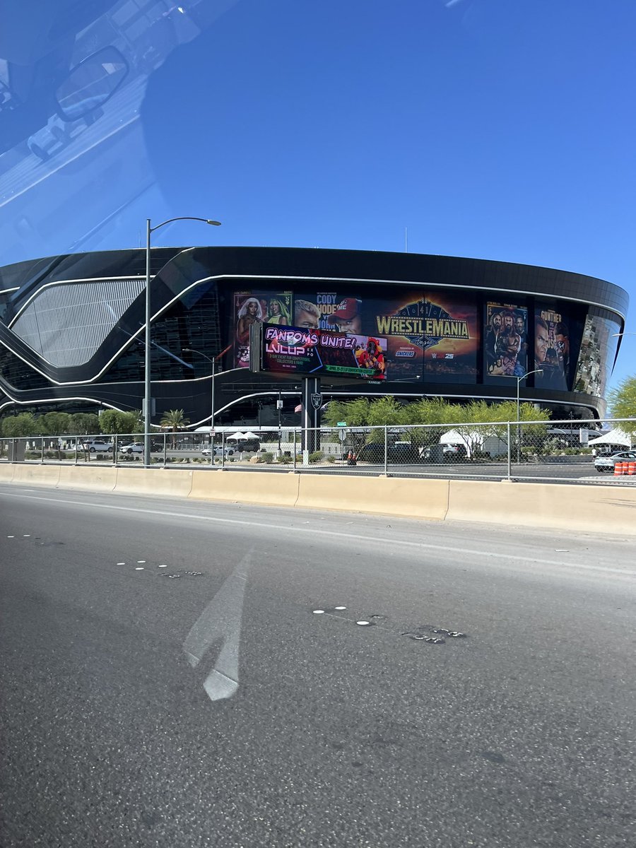 RussoHockey's tweet photo. Wild playoffs>Wrestlemania 😬 https://t.co/YsFT02I8ZJ