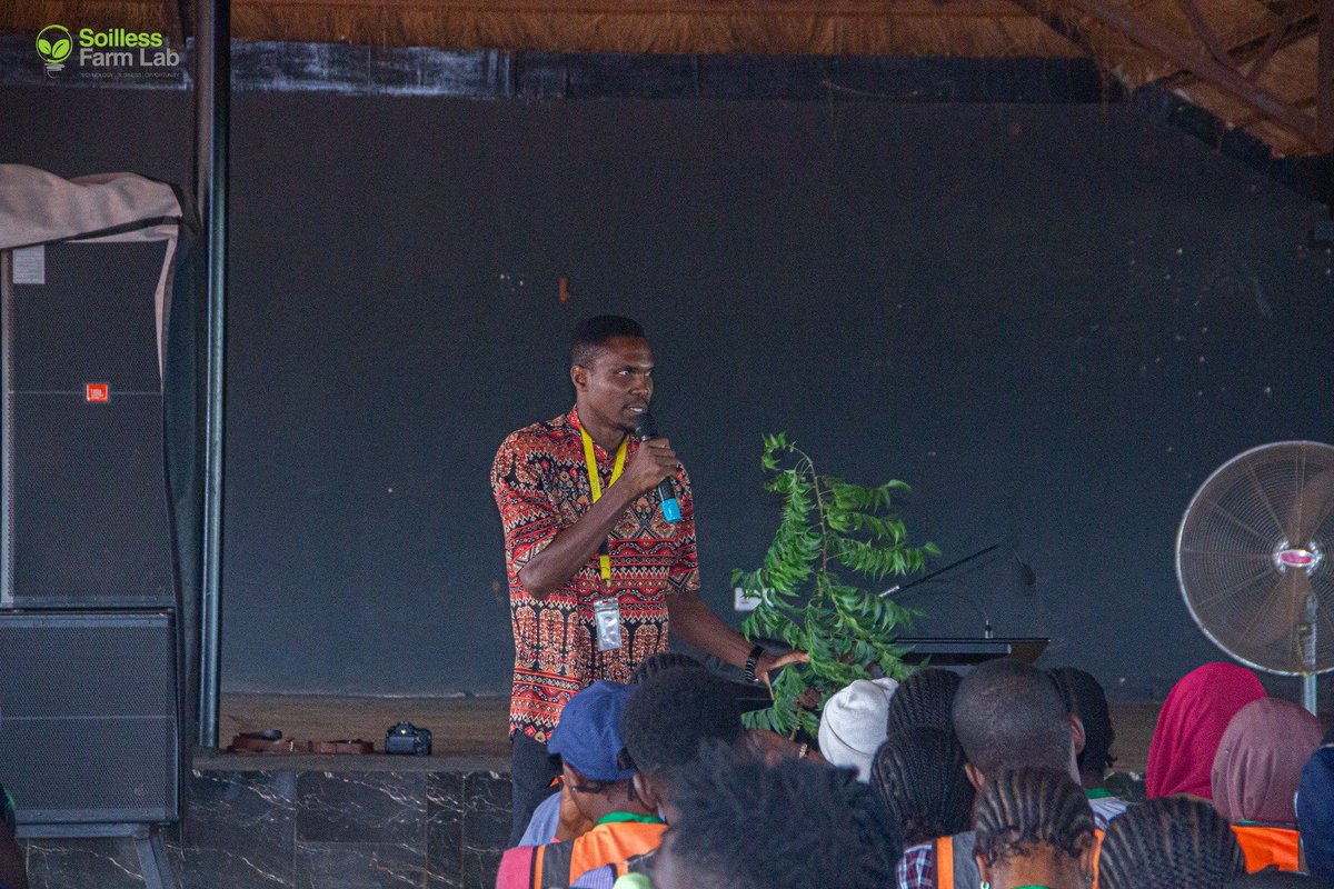 gliforumng's tweet photo. New Faces, Same Green Mission!!! We just wrapped up the Safety Orientation for our newest Cohort (10) at Soilless Farm Lab (insert their handle). 

#GGG wasn't left behind as we discussed with a passionate group of young individuals ready to restore our environment #Climateaction https://t.co/Utg3zupTVd