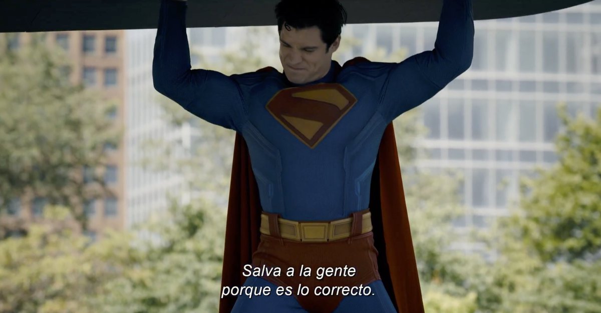 DCMarcus98's tweet image. Mi foto favorita de este mes
La pose, la presencia de David, el traje en su esplendor... 
Enamorado de este #Superman