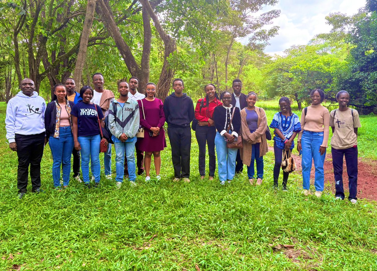 OkowaNashon's tweet photo. TODAY we did mock interviews during our mentorship session. As we near the end of this mentorship program, I’m proud of the progress they have made. We must deliberately work to secure the future of our industry. #NOMP https://t.co/VEqK3wU6Jd