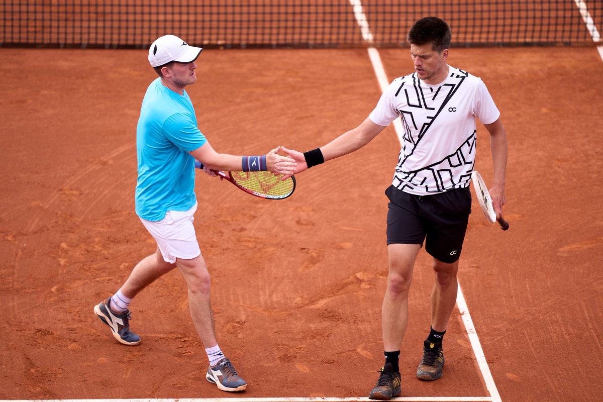bcnopenbs's tweet photo. ¡Tenemos final de dobles!

🇳🇱 Arends/🇬🇧 Johnson superan a Martínez/Munar en semifinales por 6-3, 6-1.

Se medirán el partido del título de este domingo ante 🇬🇧 Salisbury/🇬🇧 Skupski.

@atptour | @ATPTour_ES | #BCNOpen https://t.co/HLehzZbT4z